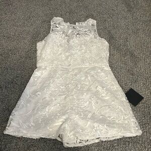 Lulus size M, white one piece shorts
